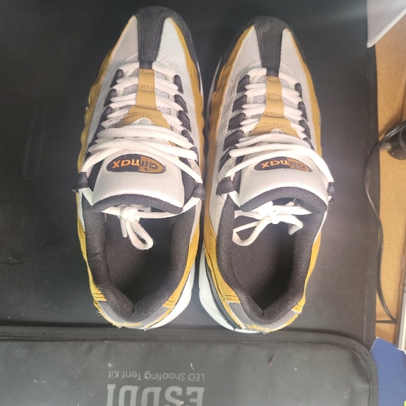 Size 7- Nike Air Max 95 Recraft (Black-Dark Smoke Grey) CJ3906-010..  Wmns 8.5.. - Picture 13 of 16